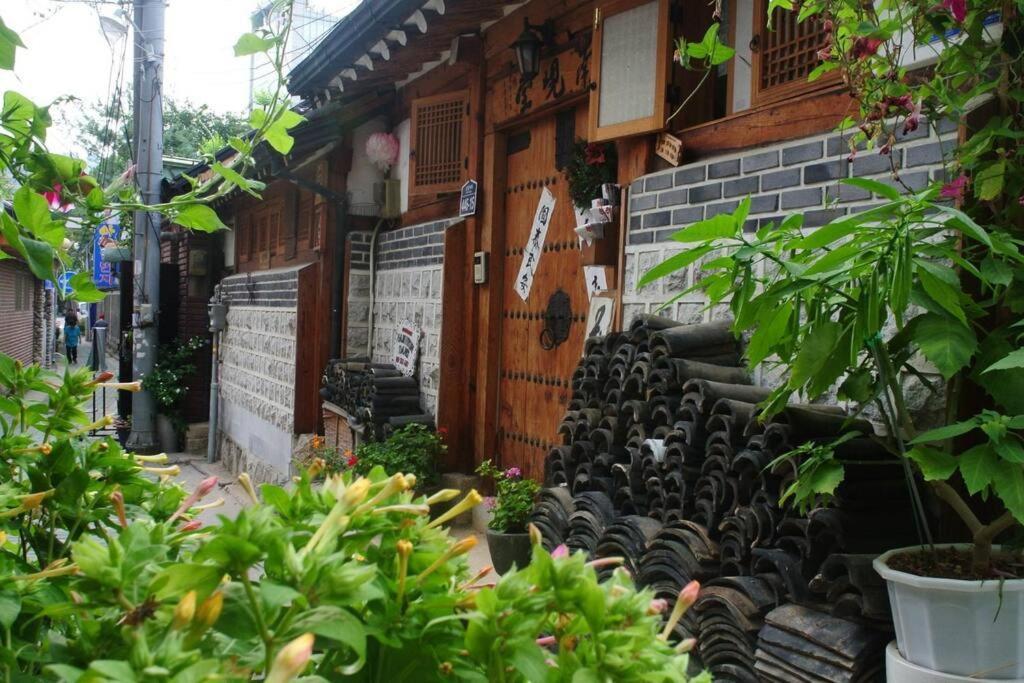 Namhyundang - Hanok Korean Traditional House Сеул Экстерьер фото