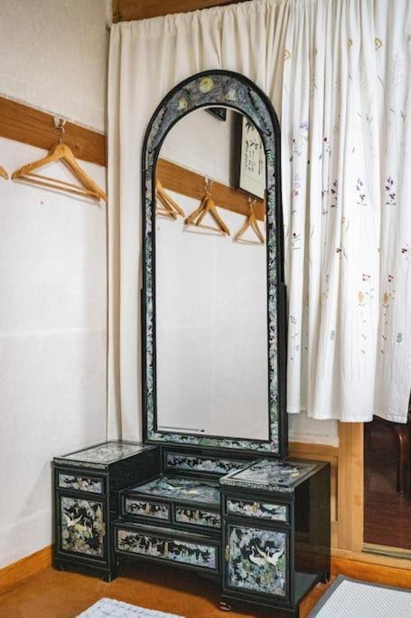 Namhyundang - Hanok Korean Traditional House Сеул Экстерьер фото