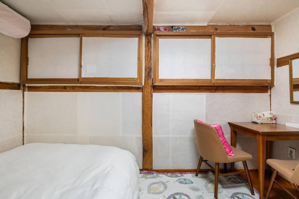 Namhyundang - Hanok Korean Traditional House Сеул Экстерьер фото